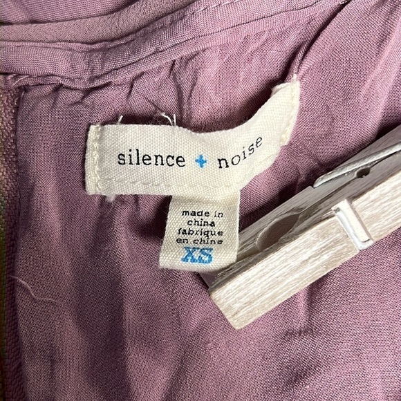 SILENCE + NOISE XS PURPLE FITTED HANDKERCHIEF DRESS - Picture 7 of 7